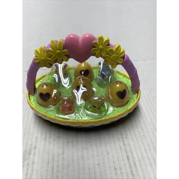 Hatchimals CollEGGtibles Basket with 6 Hatchimals NEW Lamb Chick Easter - Picture 2 of 14